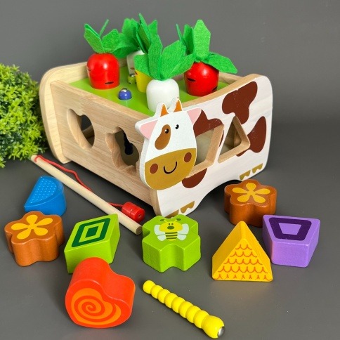 Развивающий деревянный игровой набор 4 в 1 «Корова и Морковки» фото 1