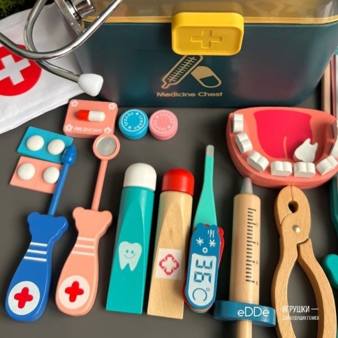 Развивающий деревянный игровой набор «Персональный Доктор» 25 предметов | Премиальный чемоданчик синий фото 4