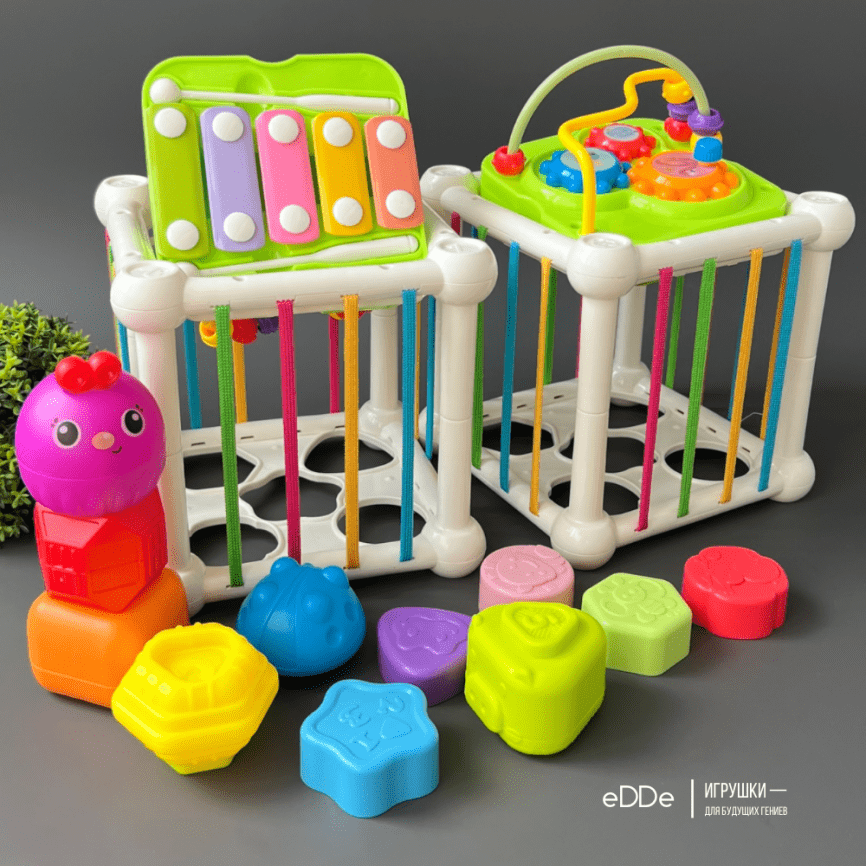 Многофункциональная развивающая игрушка для малышей «Сенсорный куб 6 в 1»  фото 1