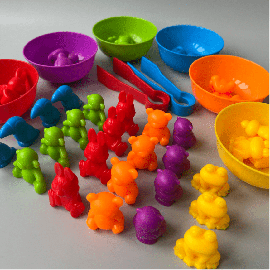 Монтессори набор для сортировки по цветам «Птицы и Животные» | C детским пинцетом и стаканчиками 36 фигурок фото 1
