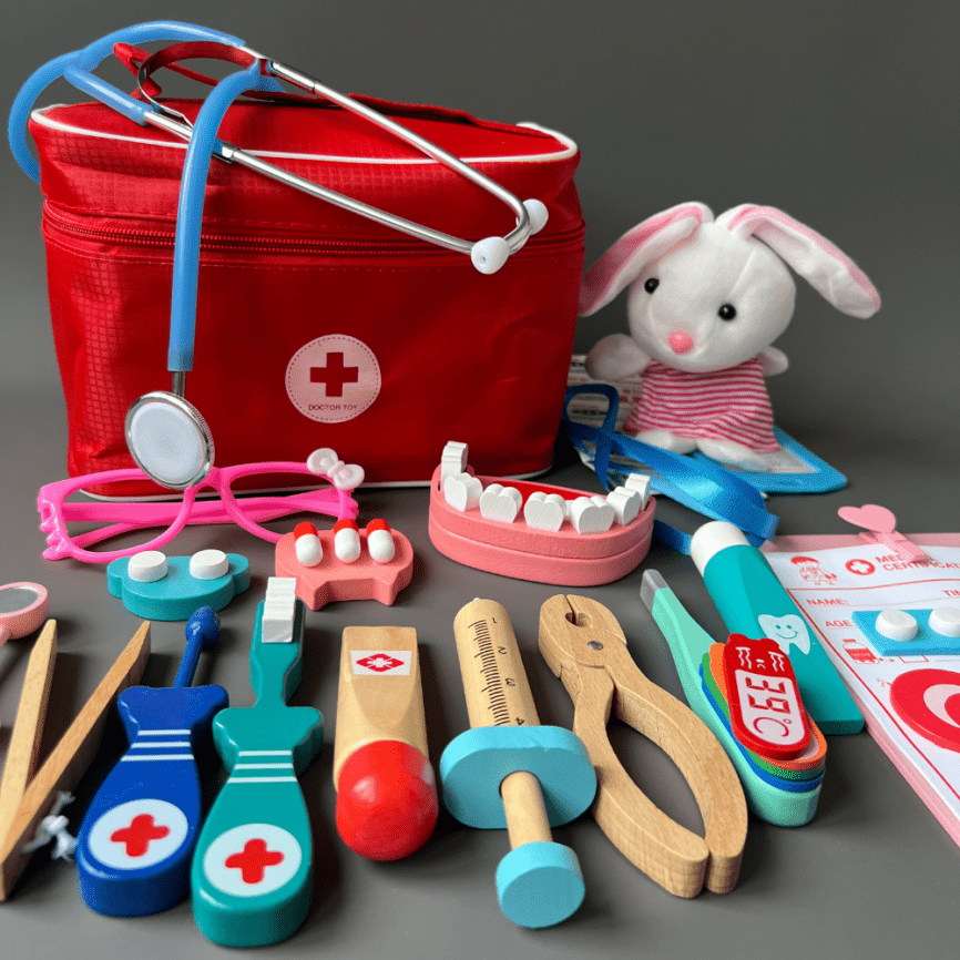 Сюжетно — ролевой набор доктора в сумке с мягкой игрушкой «Врач скорой помощи» | Деревянный набор  фото 1